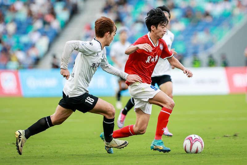 2.5万球迷“看球观海”，2025广东足球超级联赛正赛在广州南沙开赛